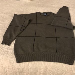 Gray nautica crewneck